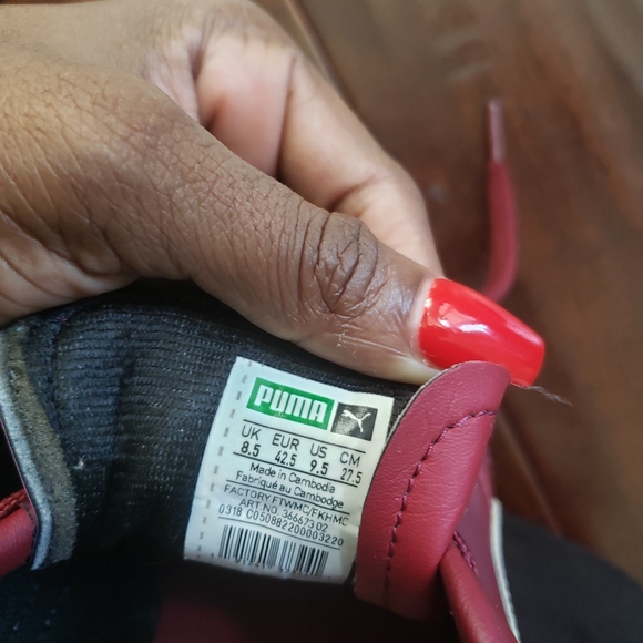 Burgundy/ Maroon Pumas - Picture 4 of 6